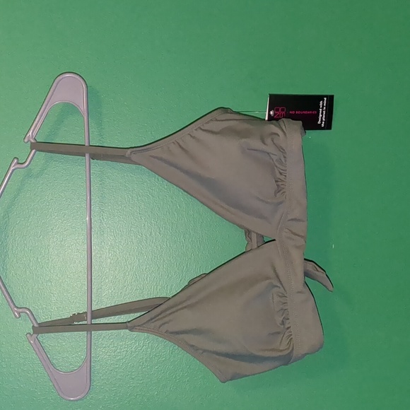 Swim top - Picture 1 of 1